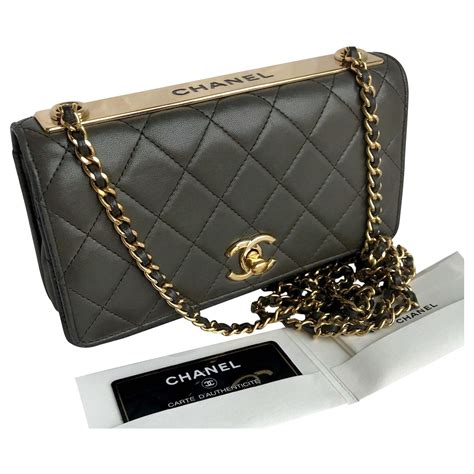 chanel trendy woc.